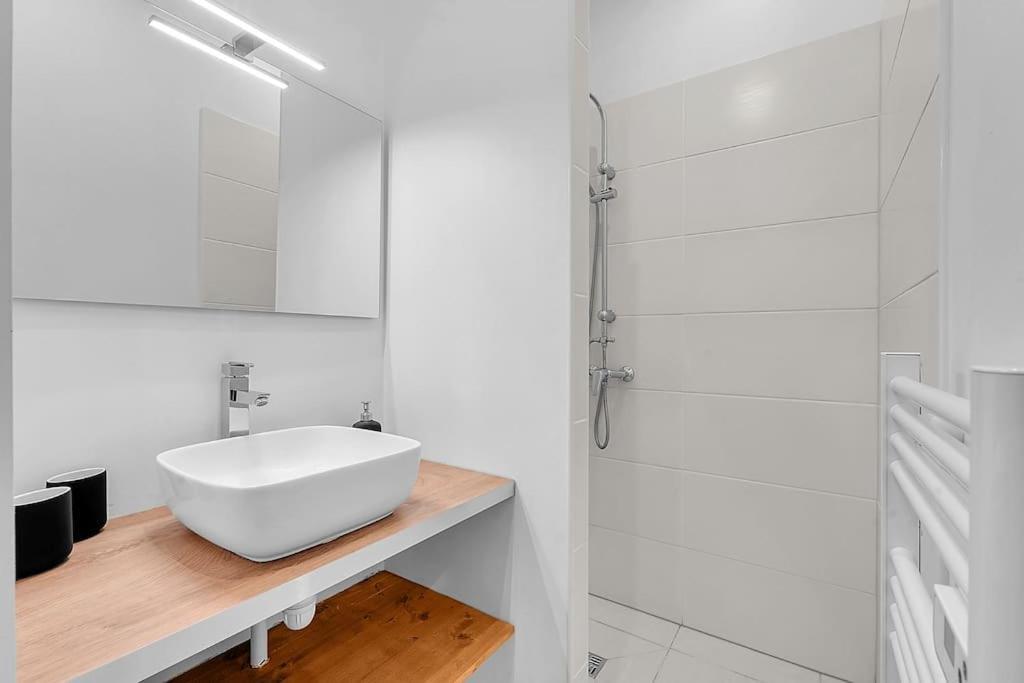 Le Cocon - T2 Cosy Hypercentre Avec Parking Daire Toulouse Dış mekan fotoğraf